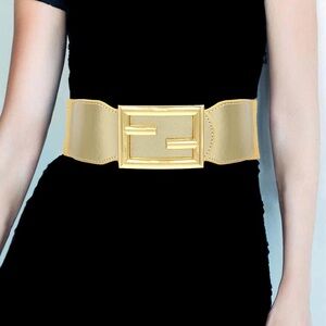 Oversized Metal Buckle Accented Elastic Statement Belt